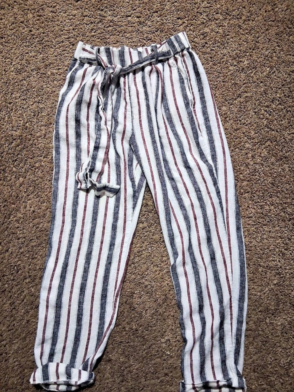 love tree Striped Ankle Pants in White & Black Size Small